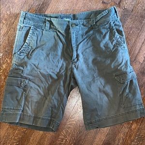 Cabelas men rugged cargo short